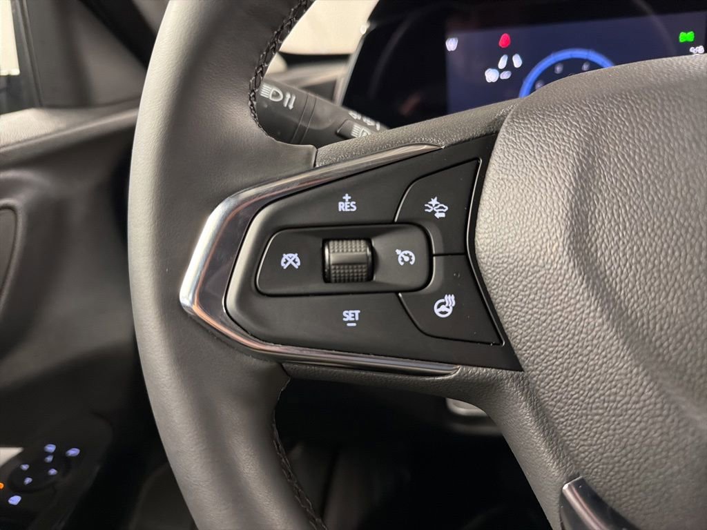 Used 2025 Chevrolet Trax LT w/ Driver Confidence Package FWD image 18