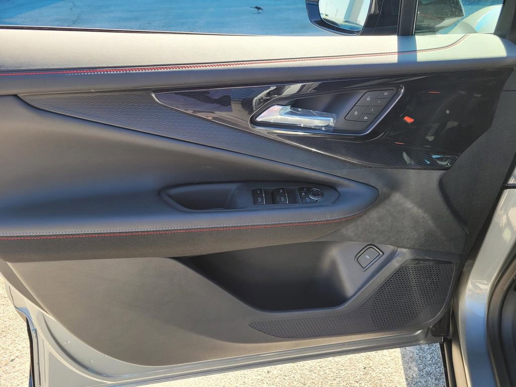 New 2025 Chevrolet Blazer EV RS image 11