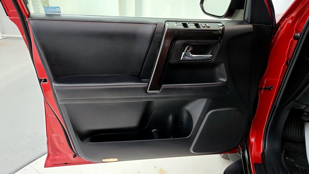 Certified 2024 Toyota 4Runner TRD Off-Road Premium w/ Moonroof Package AWD/4WD image 21