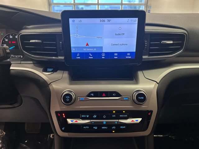 Used 2023 Ford Explorer XLT w/ Equipment Group 202A AWD/4WD image 10