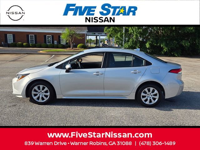 Used 2023 Toyota Corolla LE image 4