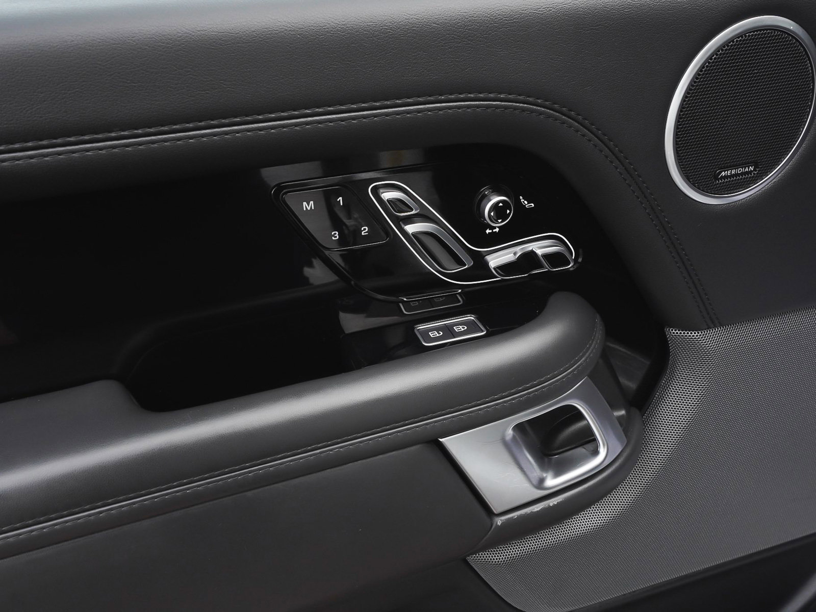 Used 2022 Land Rover Range Rover Westminster Edition AWD/4WD image 9