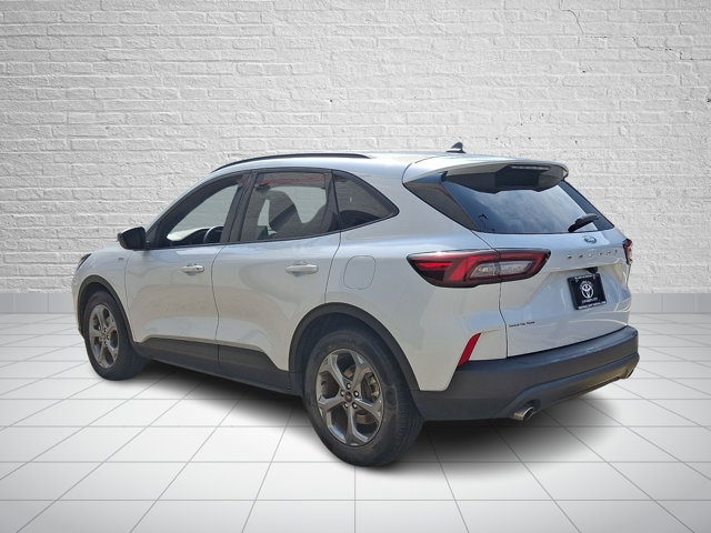 Used 2025 Ford Escape ST-Line FWD image 4
