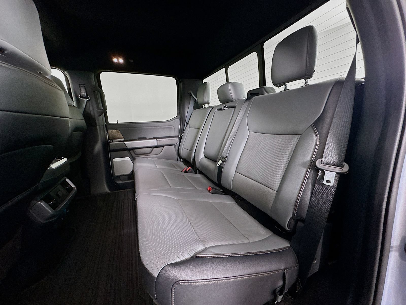 Used 2022 Ford F150 Lightning Lariat AWD/4WD image 25