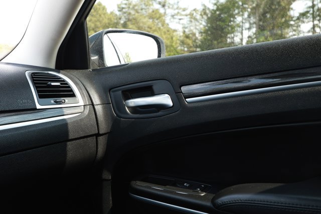 Used 2019 Chrysler 300 Touring w/ Sport Appearance Package RWD image 25