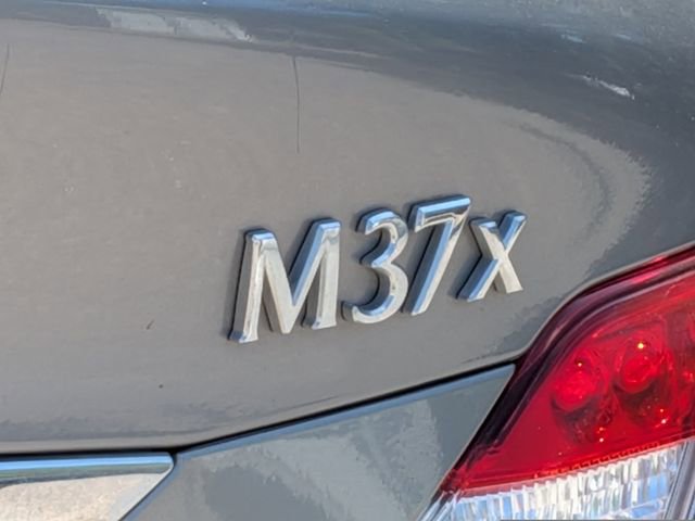 Used 2012 INFINITI M37 x w/ Deluxe Touring Pkg image 9