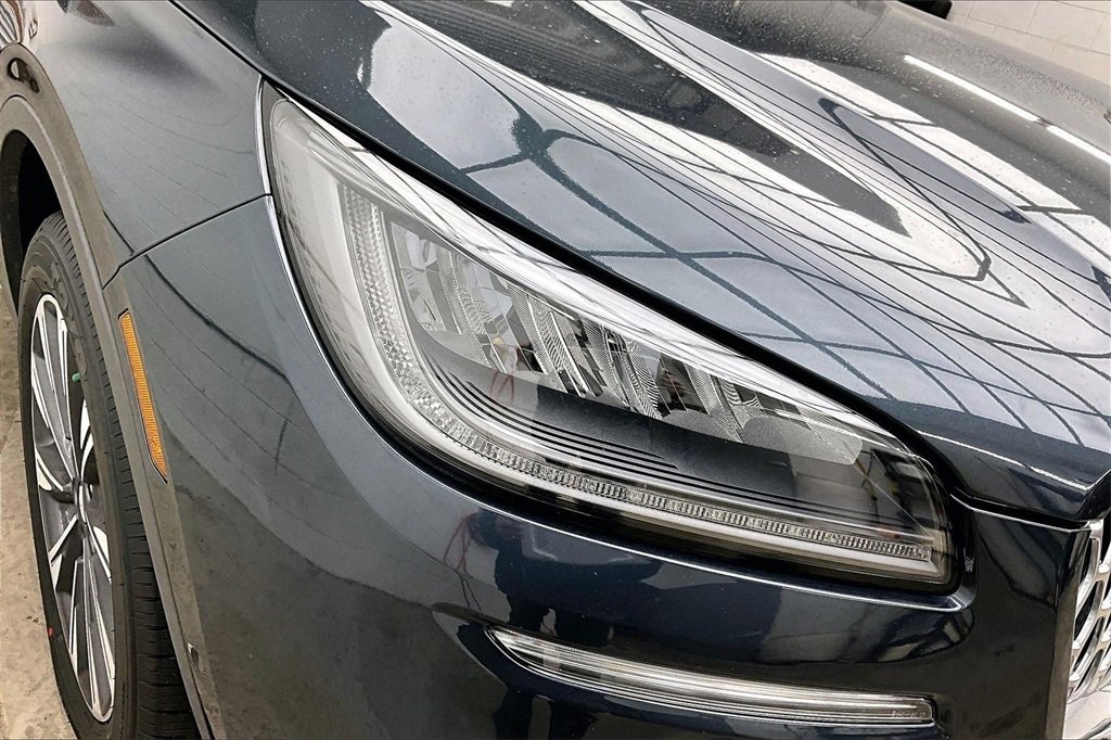 Used 2022 Lincoln Corsair Reserve w/ Equipment Group 201A image 29