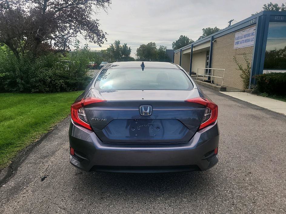 Used 2017 Honda Civic EX image 6