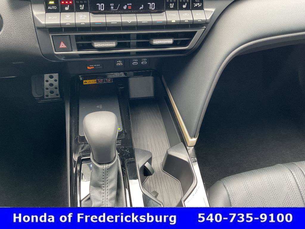 Used 2026 Toyota Camry XSE w/ Premium Plus Package image 27