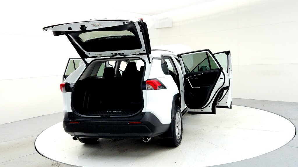 Used 2023 Toyota RAV4 XLE w/ Convenience Package AWD/4WD image 11