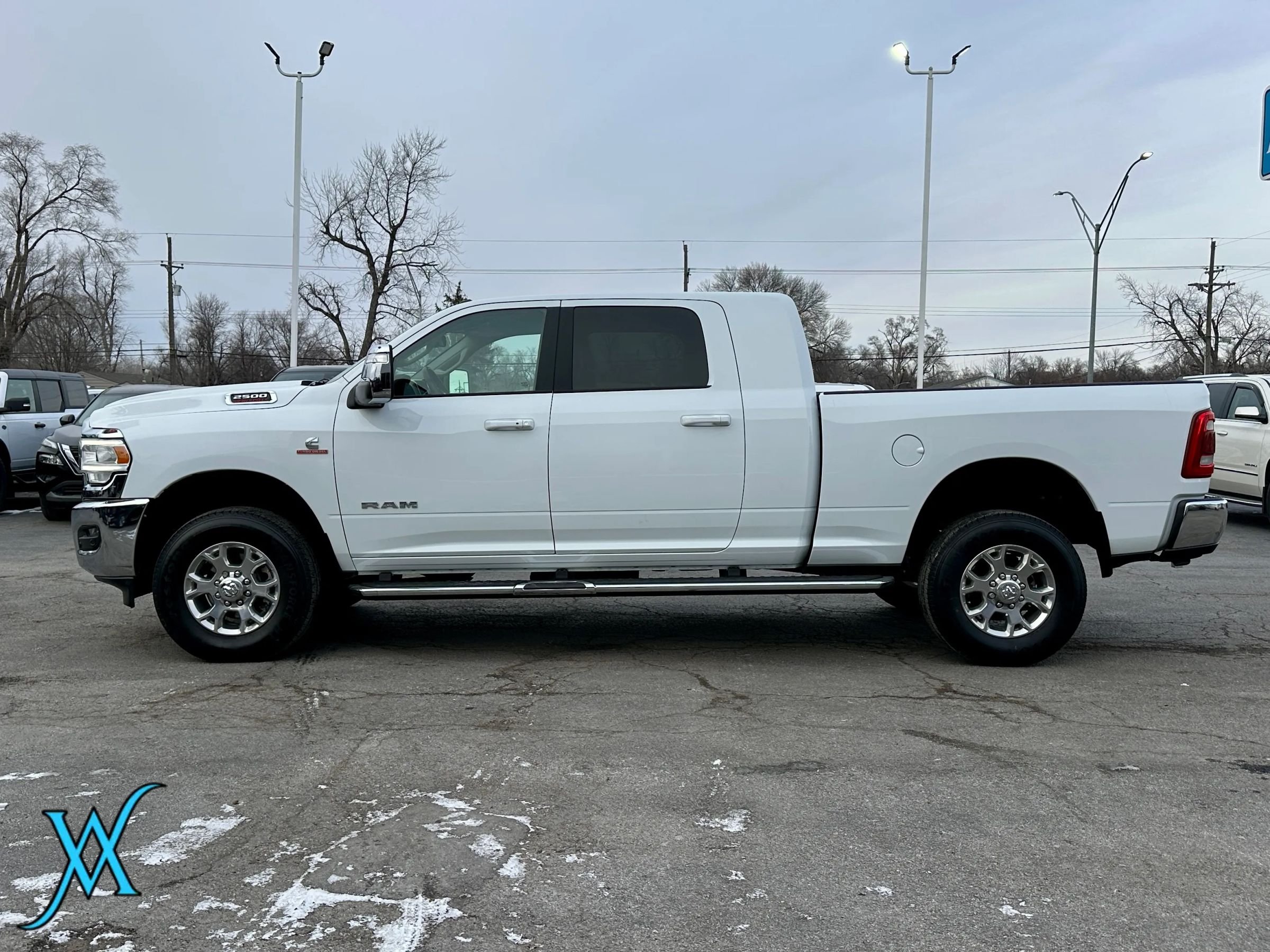 Used 2024 RAM 2500 Laramie AWD/4WD image 4