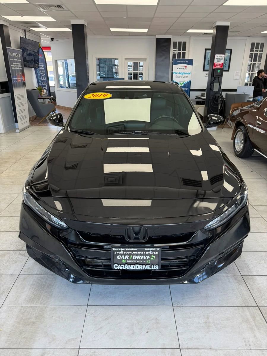Used 2019 Honda Accord Sport image 2
