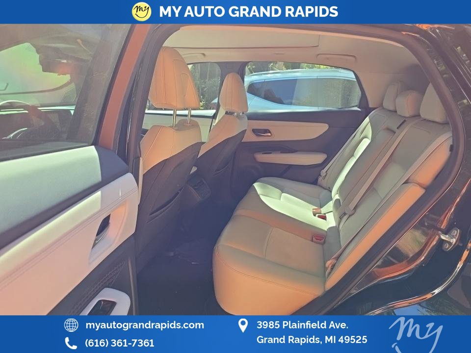 Certified 2023 Nissan Ariya AWD image 7