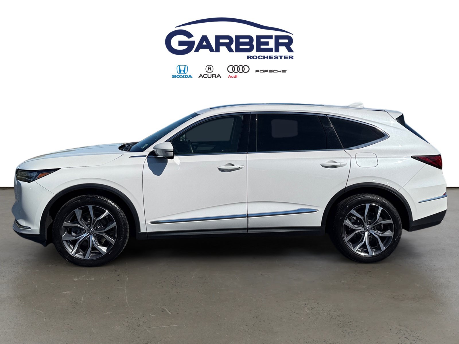 Used 2024 Acura MDX w/ Technology Package AWD/4WD image 2