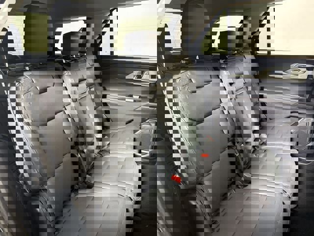 New 2026 Ford Explorer Active w/ Active Comfort Package AWD/4WD image 17