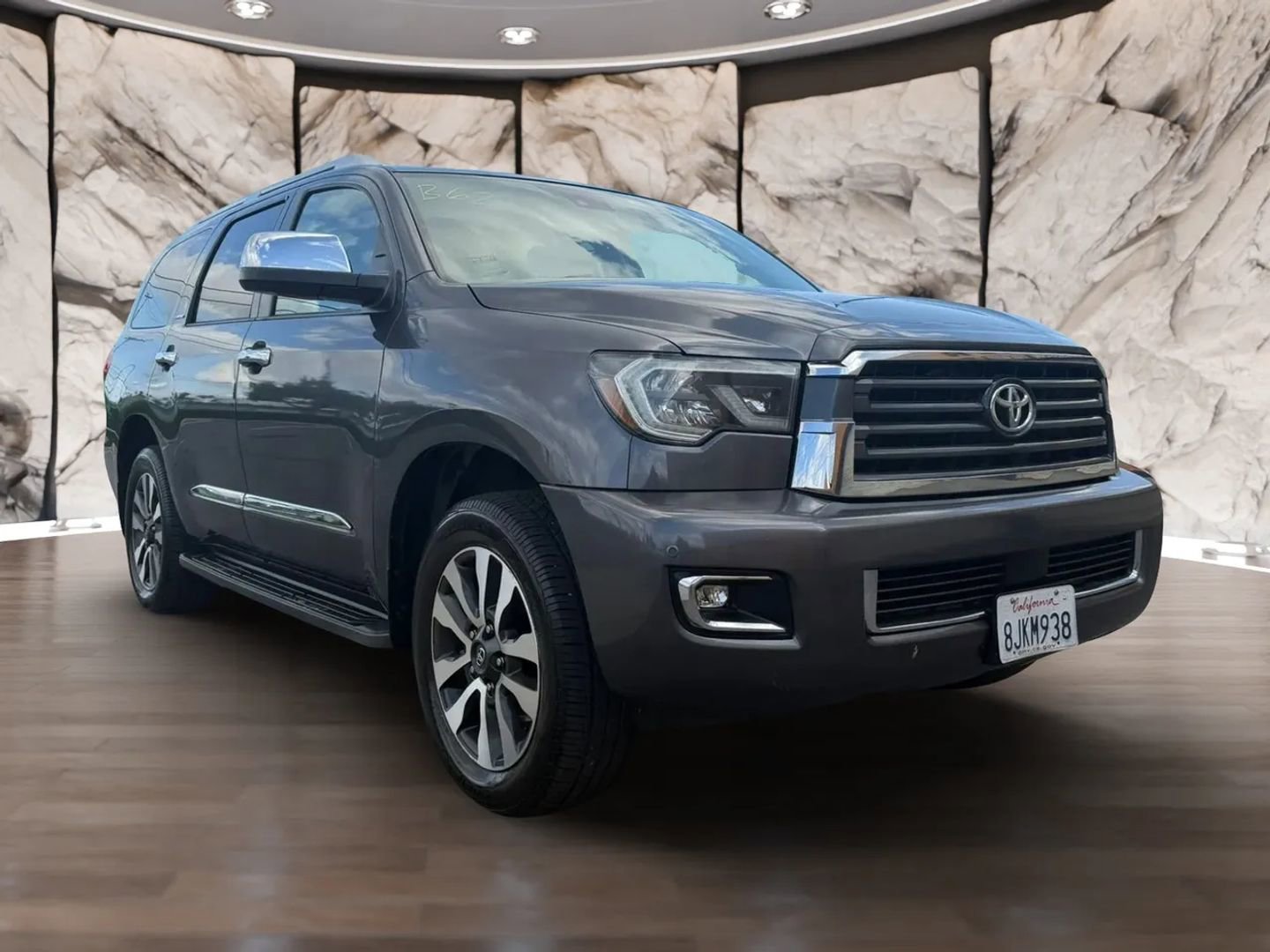 Used 2019 Toyota Sequoia Limited w/ Safety & Convenience Package AWD/4WD image 3