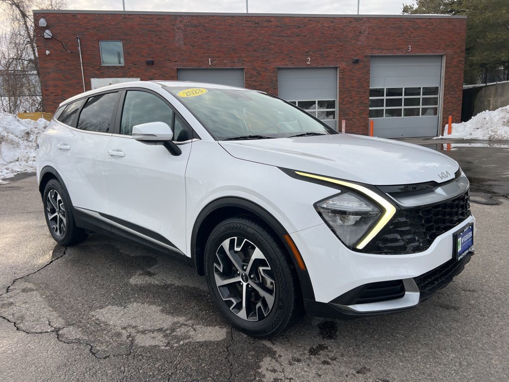 Used 2023 Kia Sportage EX image 5