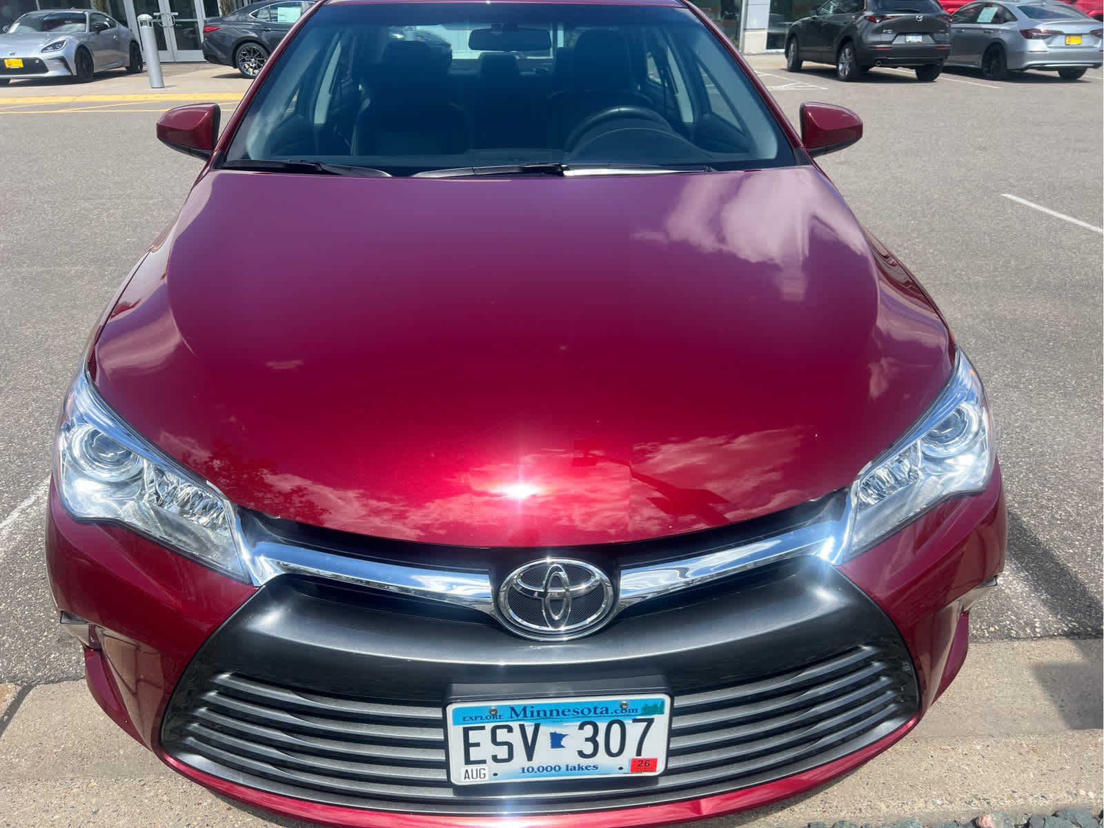 Used 2017 Toyota Camry XLE FWD video 2
