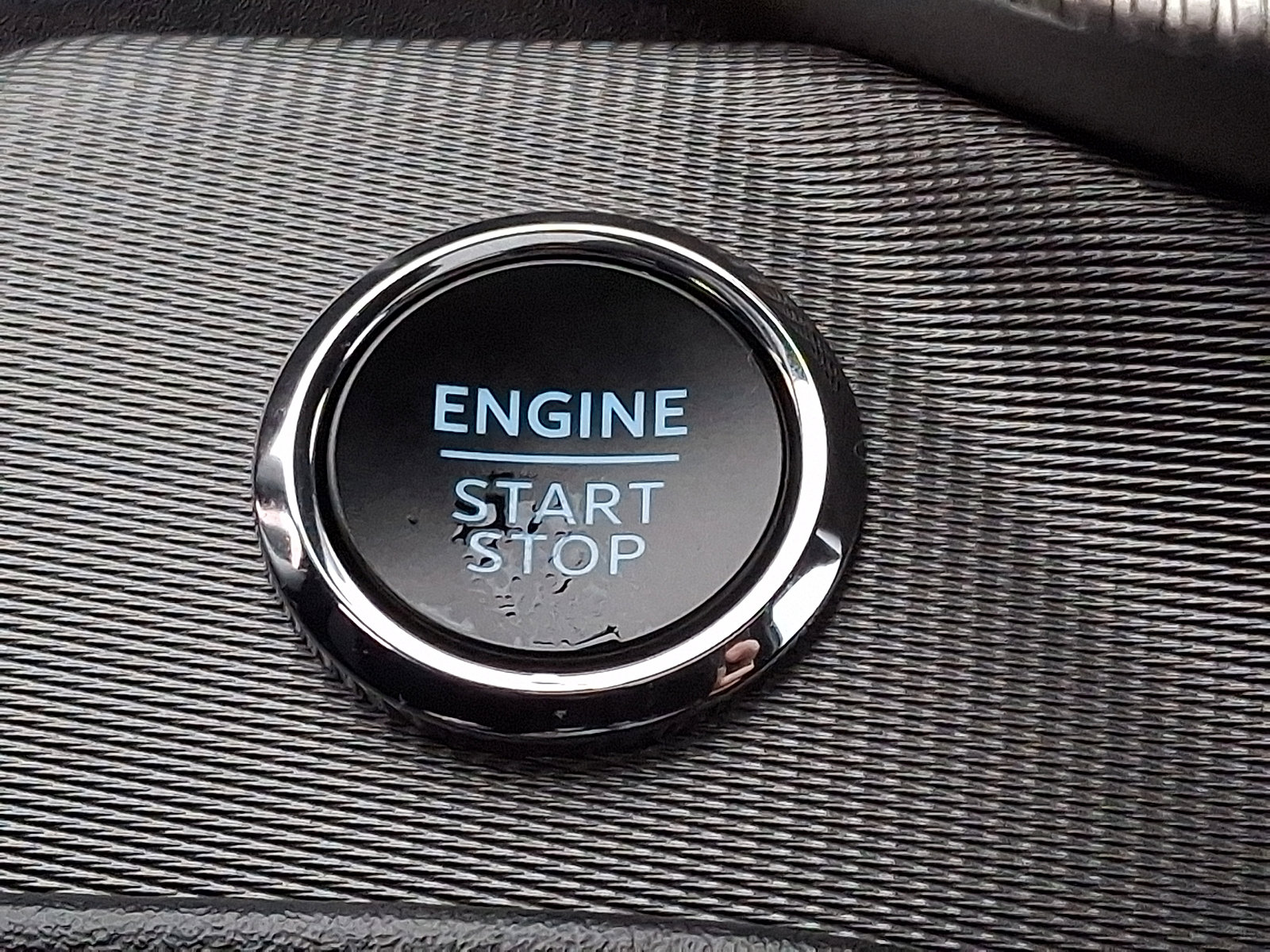 Used 2025 Ford Explorer ST image 27