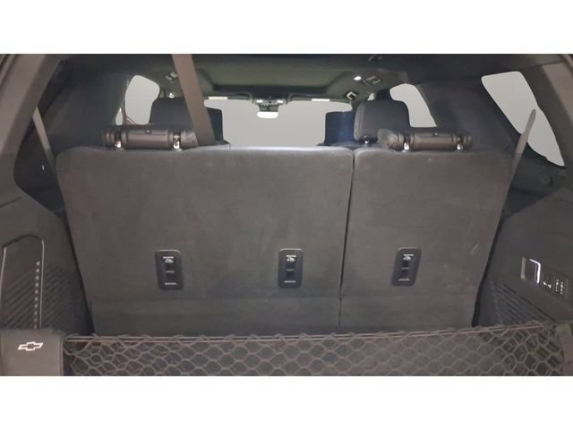 Used 2025 Chevrolet Tahoe High Country AWD/4WD image 21