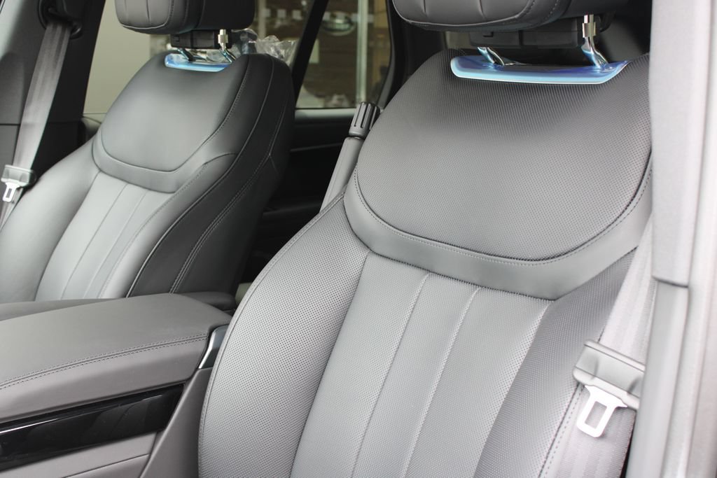 New 2026 Land Rover Range Rover SE AWD/4WD image 11