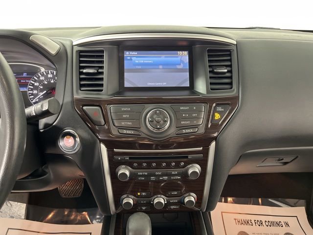 Used 2016 Nissan Pathfinder SL image 25