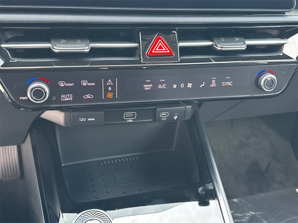 New 2025 Kia Niro Wind image 22