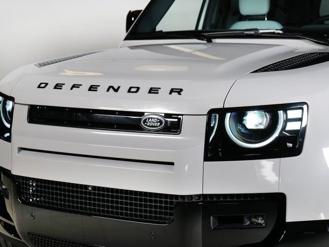 New 2026 Land Rover Defender 110 X-Dynamic SE AWD/4WD image 27