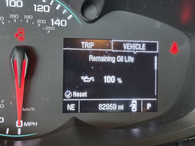 Used 2020 Chevrolet Trax LT w/ LT Convenience Package AWD/4WD image 18