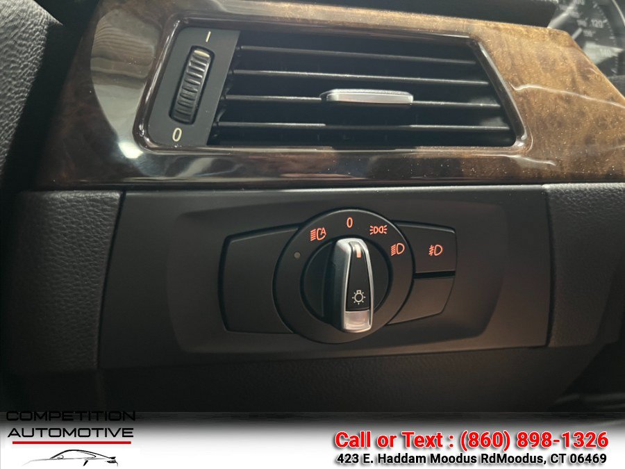 Used 2009 BMW 335i Sedan w/ Premium Pkg RWD image 14
