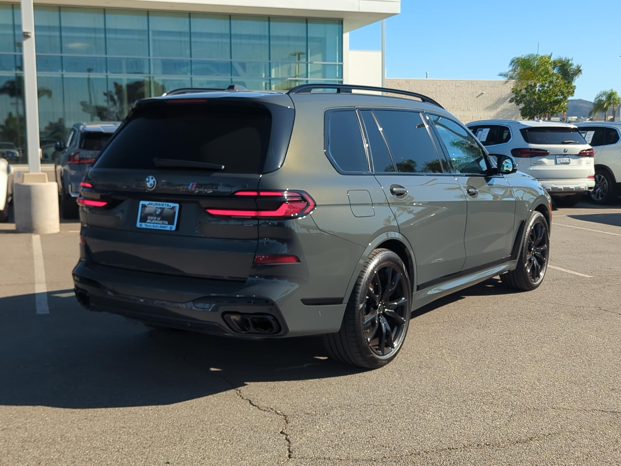 Used 2025 BMW X7 M60i w/ Executive Package image 10