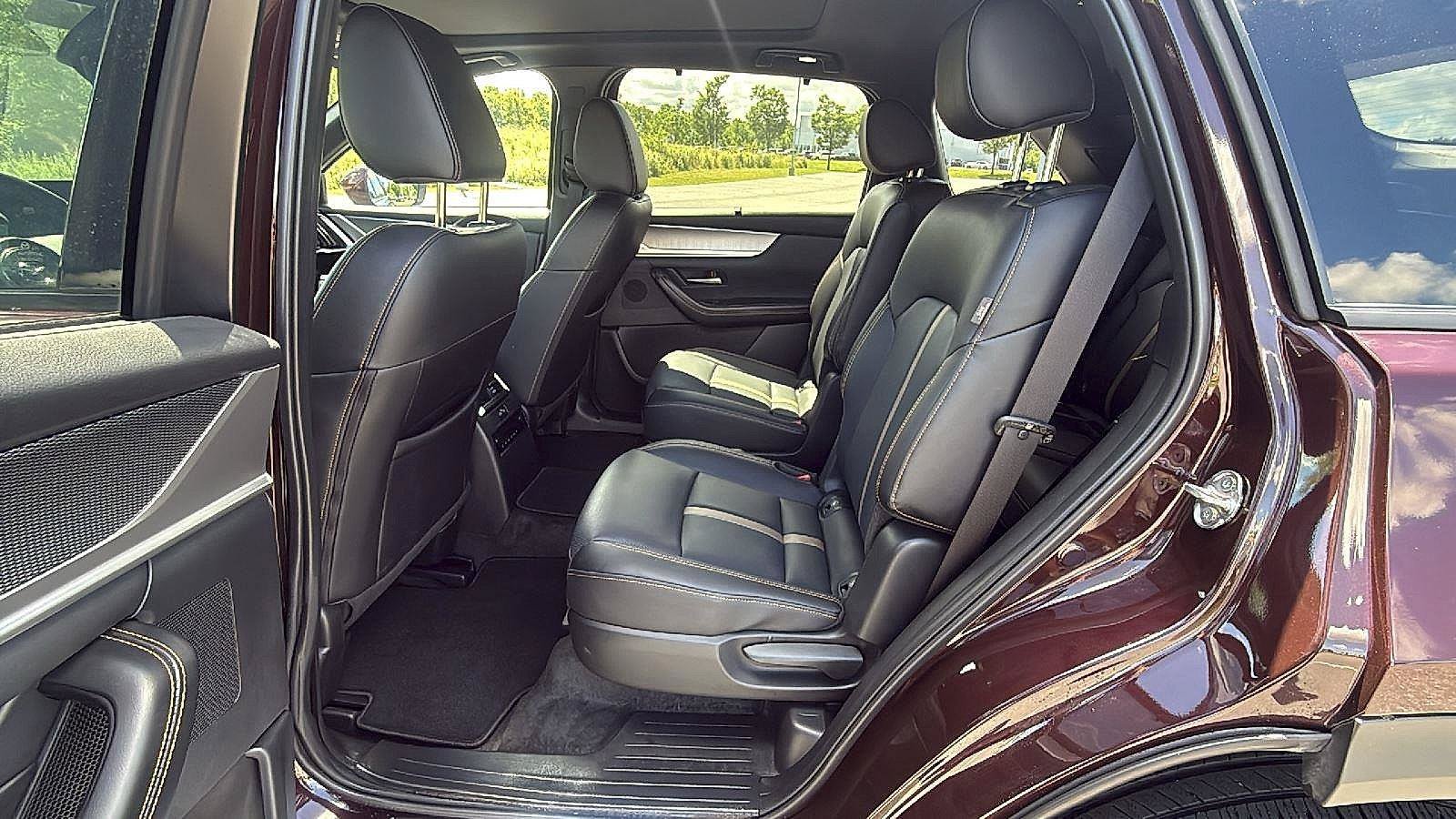 Certified 2025 MAZDA CX-90 Plug-In Hybrid w/ Premium Plus AWD/4WD image 24
