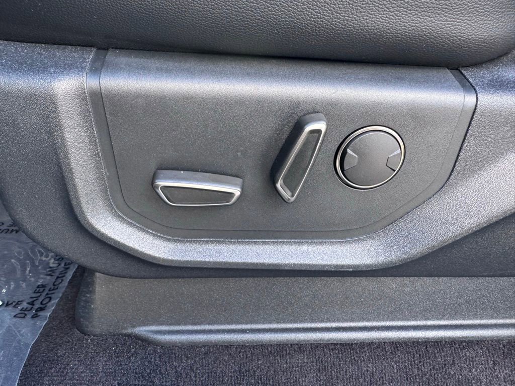 Used 2020 Ford F150 Raptor w/ Equipment Group 802A Luxury image 23