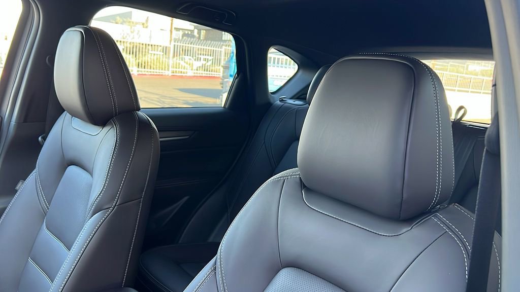 New 2025 MAZDA CX-5 Signature image 19