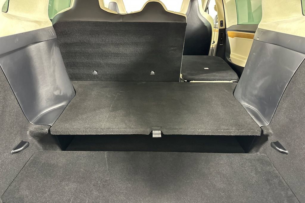 Used 2019 Tesla Model X Long Range image 17