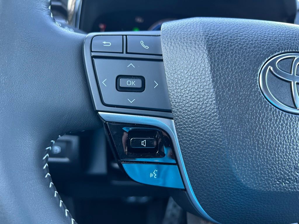 Certified 2025 Toyota Camry SE image 20