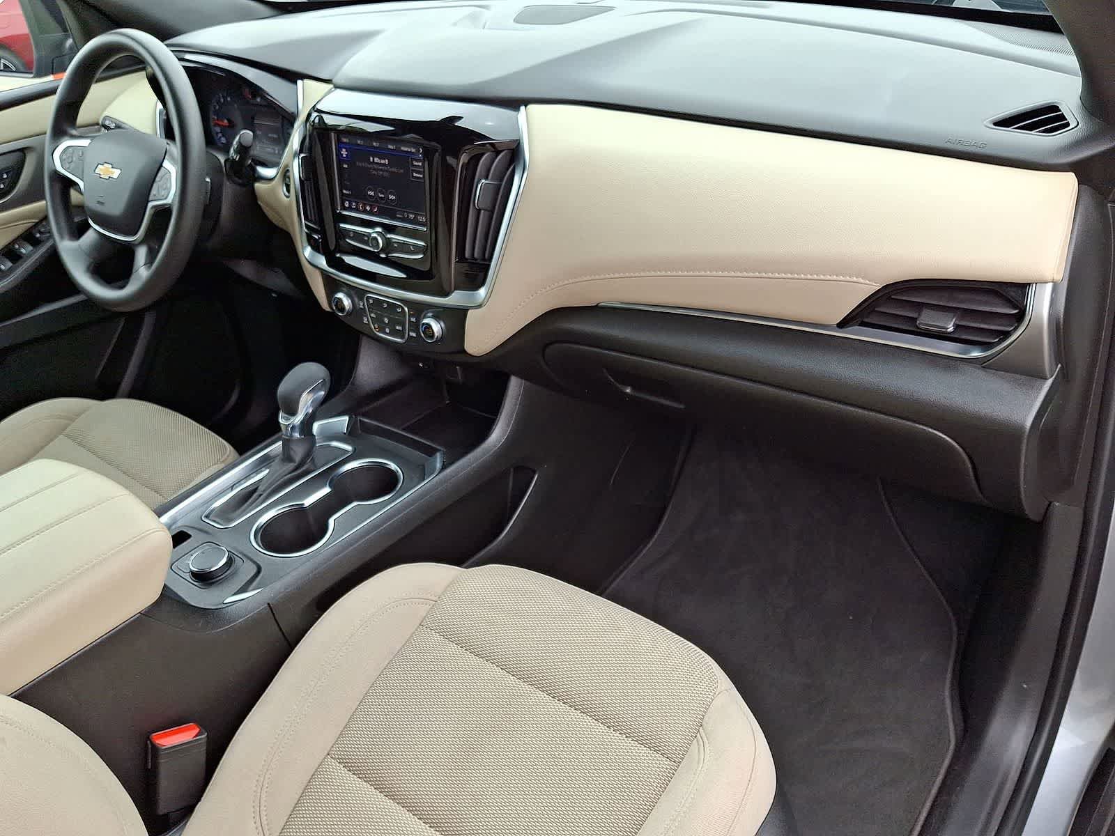 Used 2023 Chevrolet Traverse LS FWD image 33