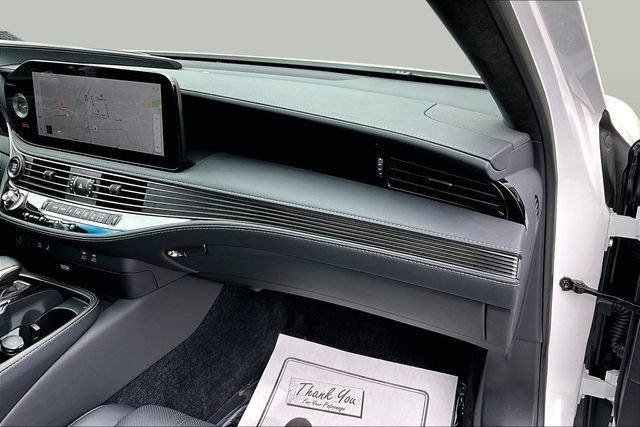 Used 2023 Lexus LS 500 AWD w/ Luxury Package image 29