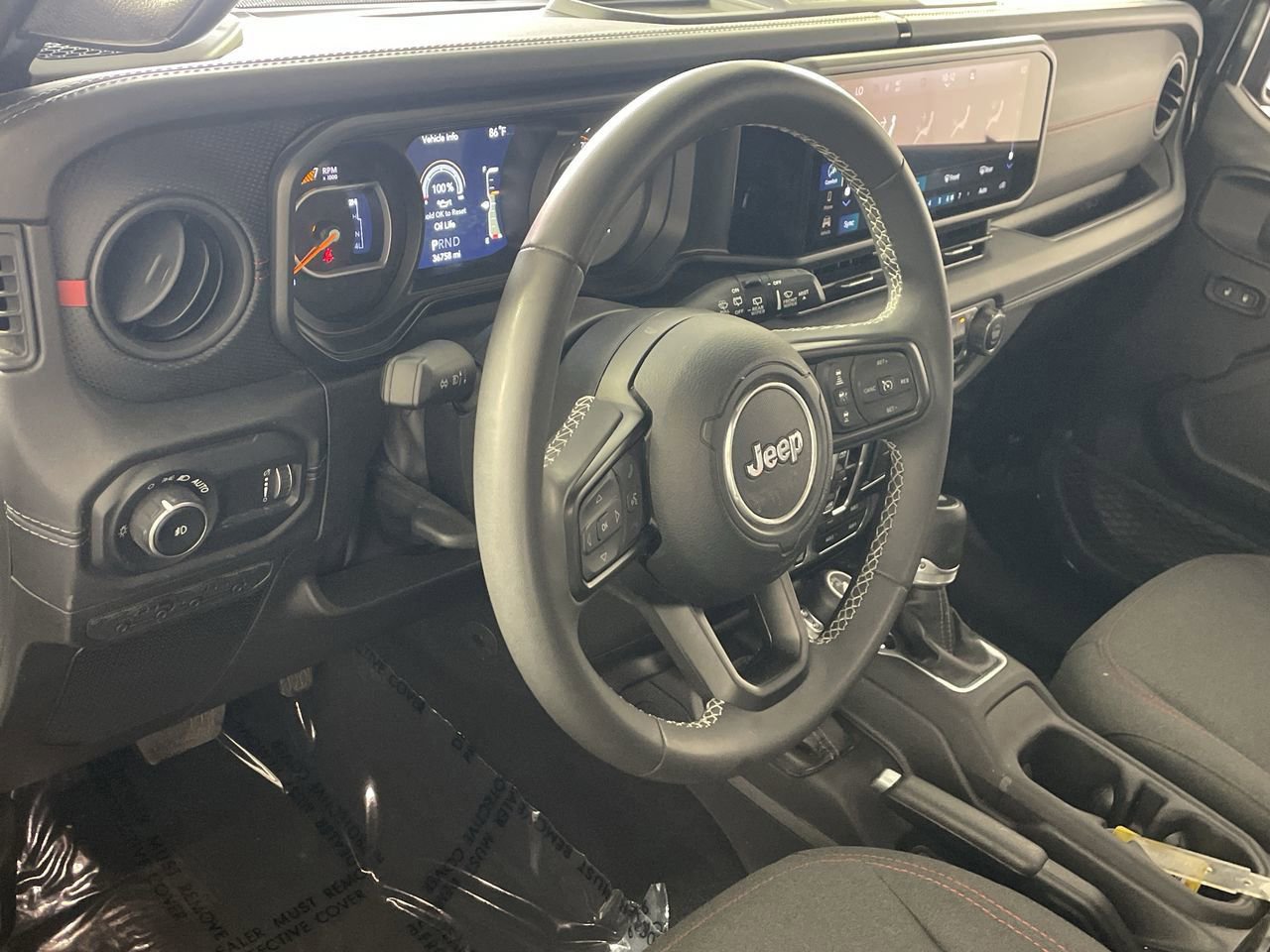 Used 2025 Jeep Wrangler Unlimited Rubicon image 10