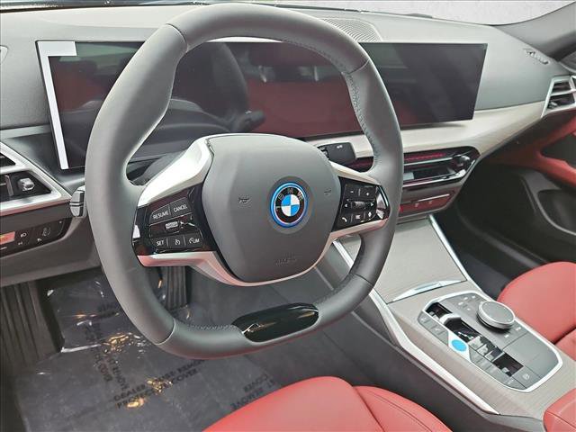 Used 2025 BMW i4 eDrive40 image 10