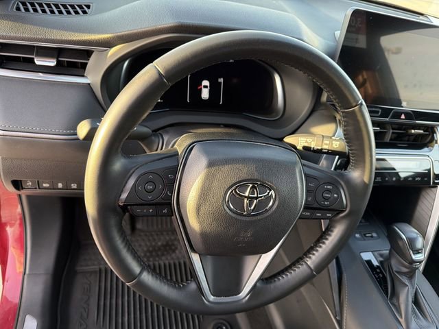 Used 2023 Toyota Venza Limited image 16