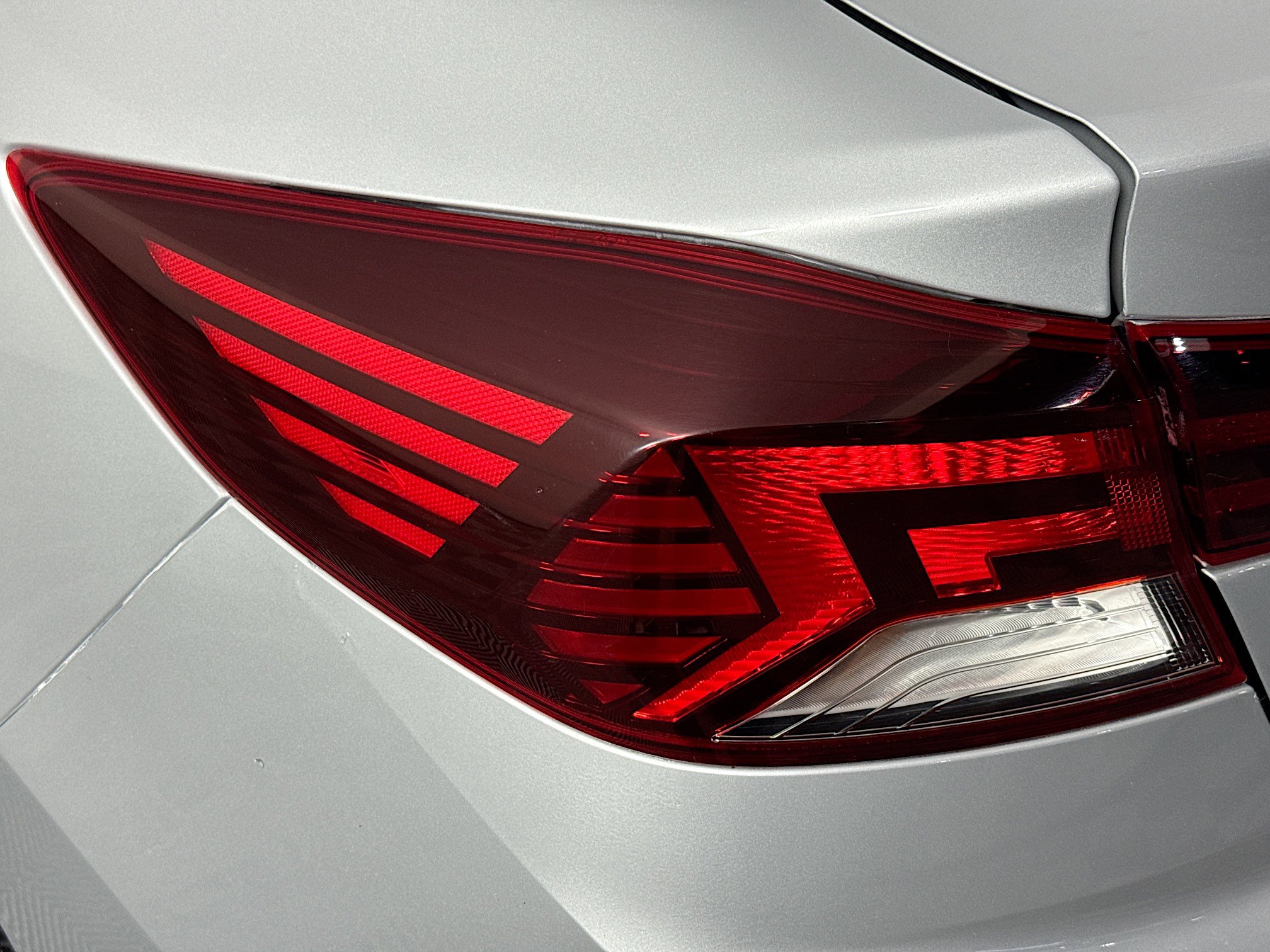 Used 2019 Hyundai Elantra SEL image 34