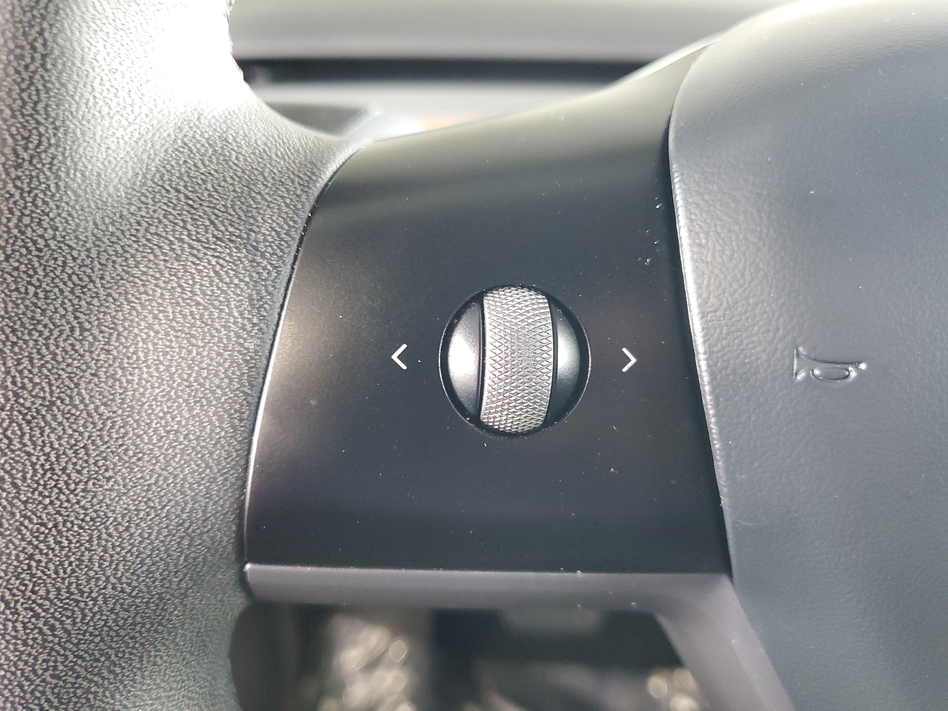 Used 2021 Tesla Model Y Long Range image 22