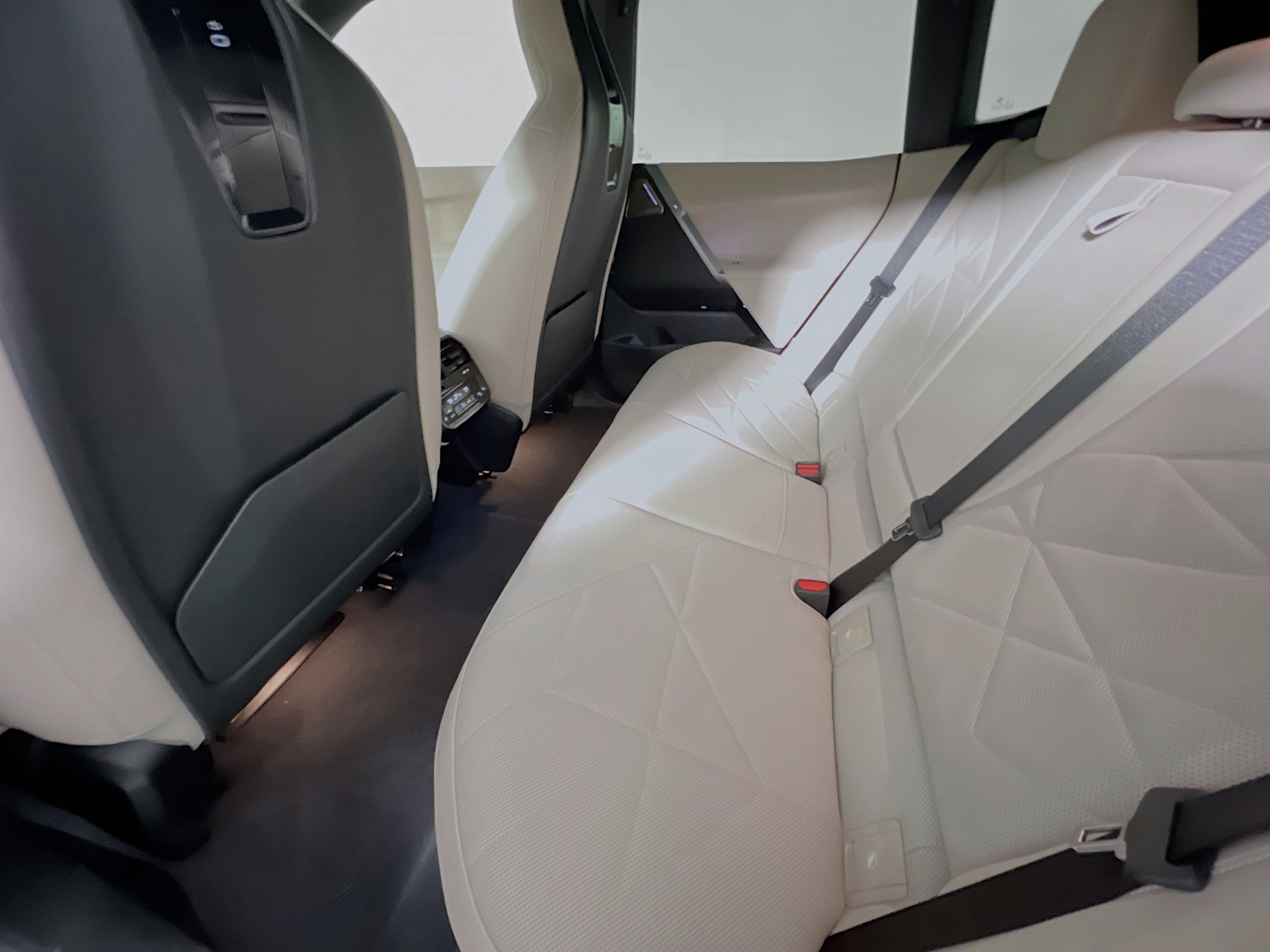 Used 2025 BMW iX M60 image 29