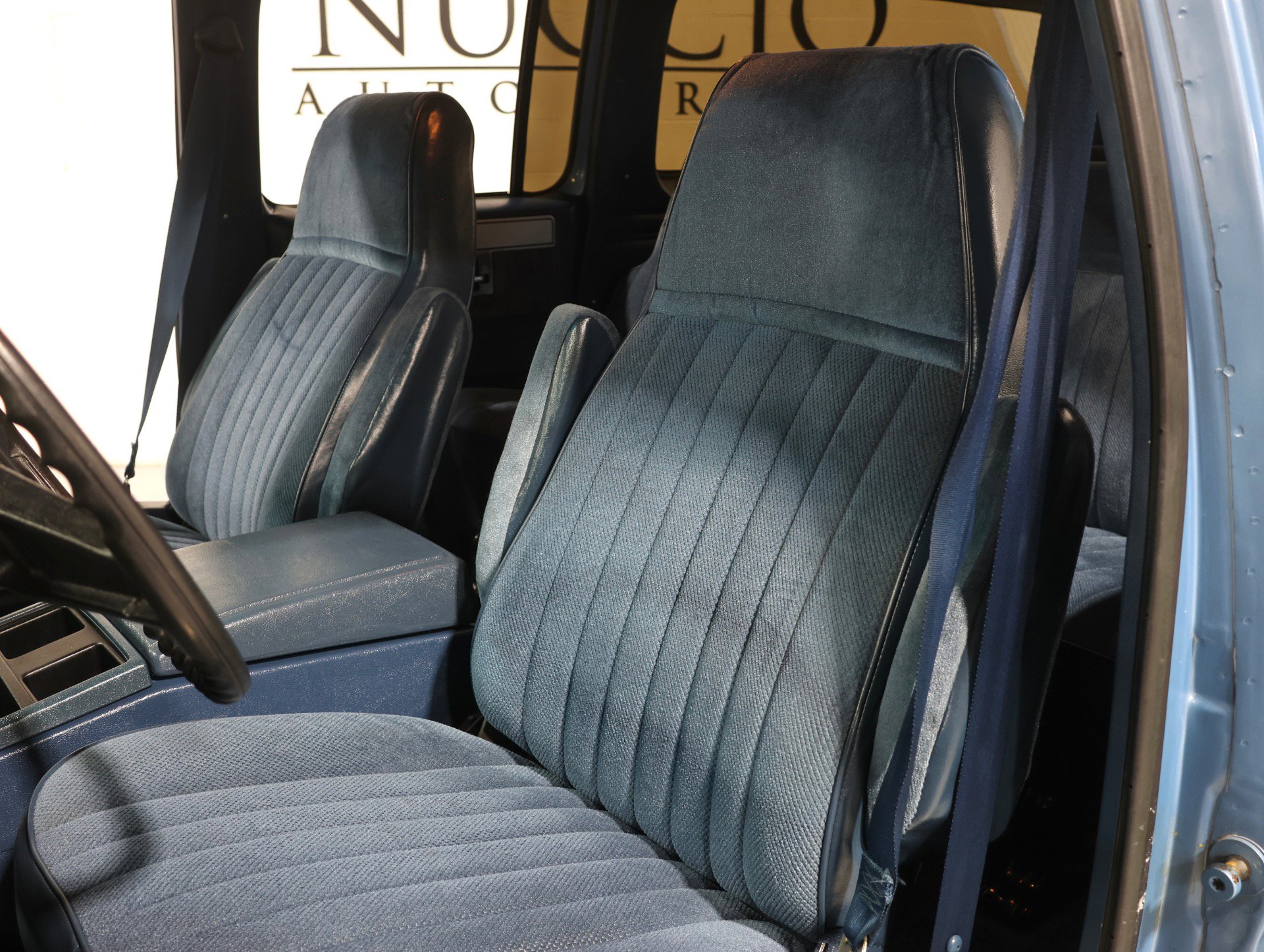 Used 1987 GMC Suburban 2WD image 93