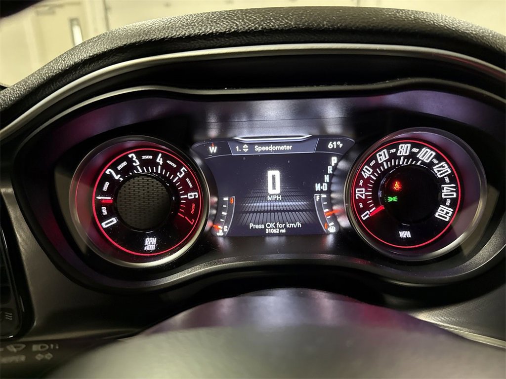 Used 2020 Dodge Challenger SXT image 11