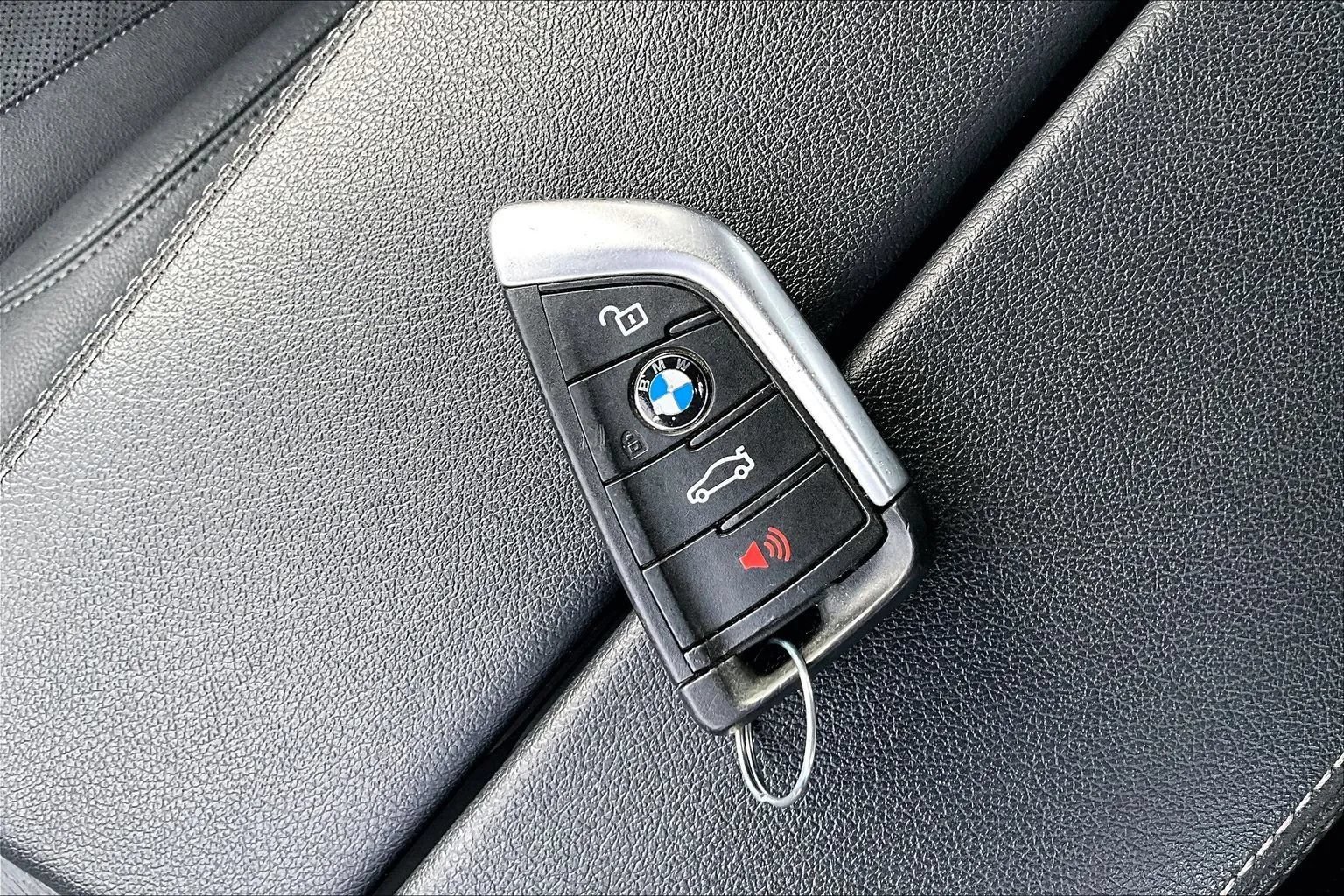 Used 2021 BMW 530i RWD image 10