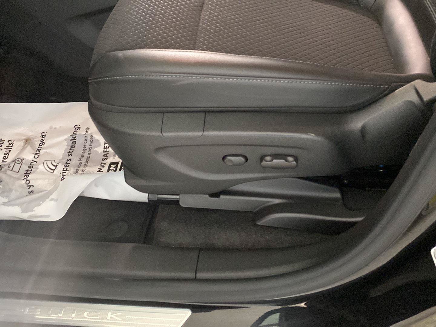 Used 2022 Buick Encore Preferred w/ Safety Package AWD/4WD image 13