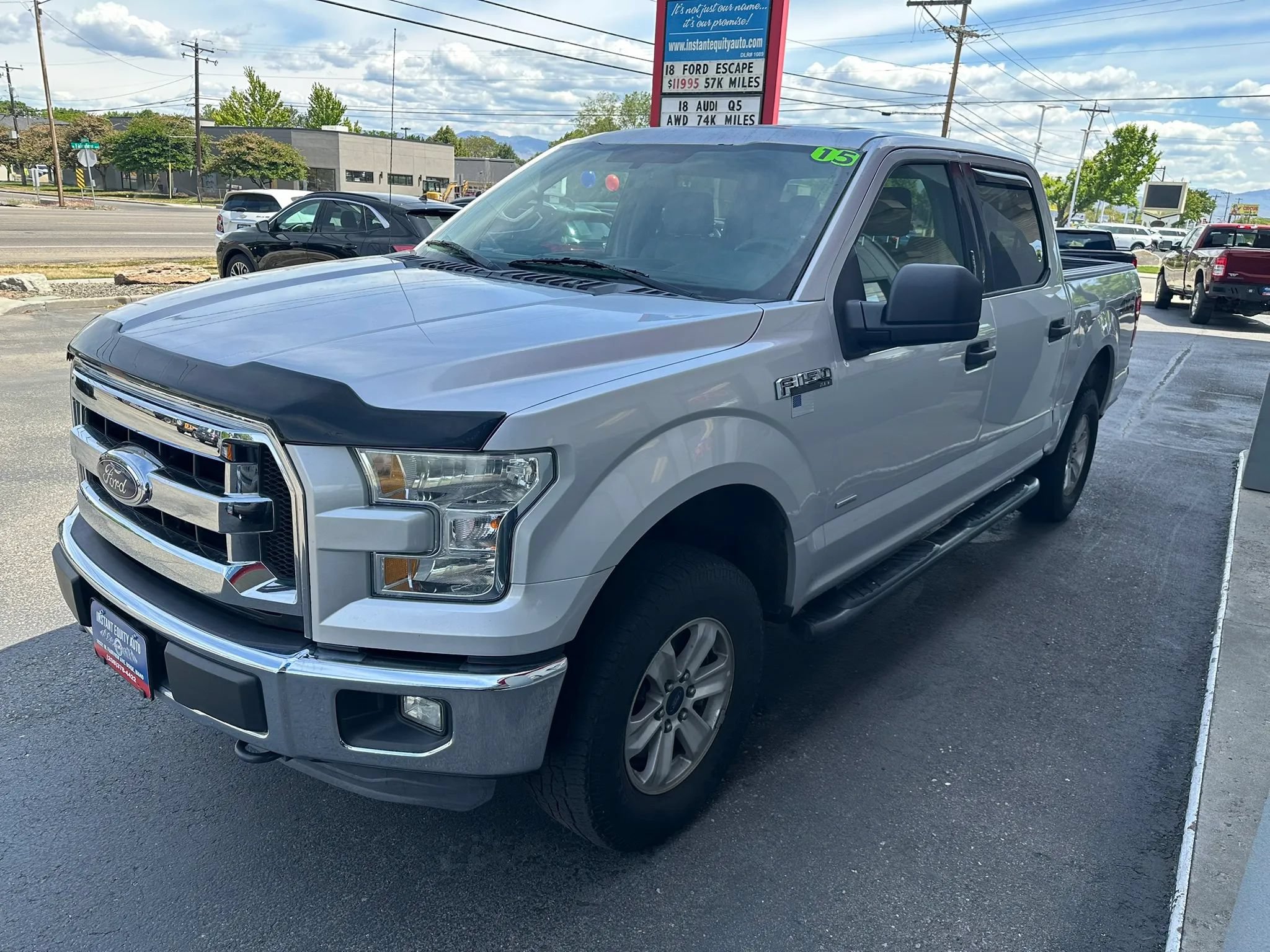 Used 2015 Ford F150 XLT AWD/4WD image 4