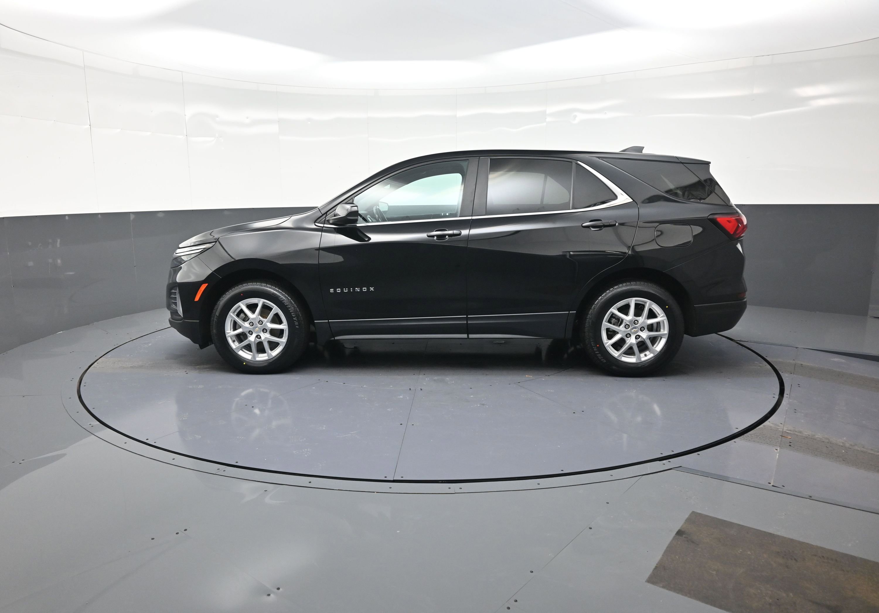Used 2022 Chevrolet Equinox LT image 6
